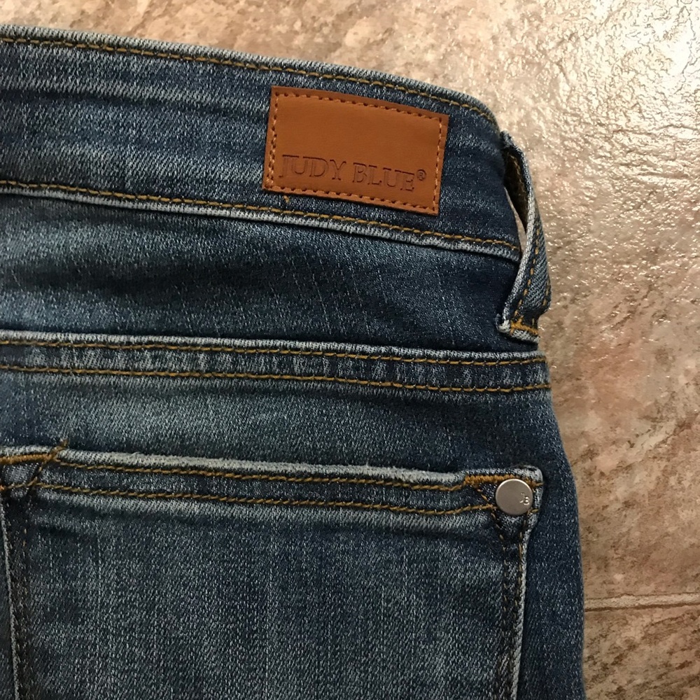 Relaxed fit skinny jeans